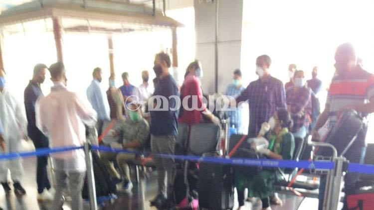 172 യാത്രക്കാരുമായി ഇഖ്​ബാലി​െൻറ ‘പത്തേമാരി’ പറന്നു