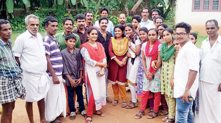 വോട്ടുതേടി എം.80 മൂസയെത്തി; കൂടെ പാത്തുവും