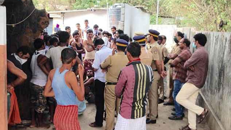 അതിഥിതൊഴിലാളികളെ സംഘടിപ്പിച്ചതിന് സി.ഐ.ടി.യു നേതാവിനെതിരെ കേസ് അതിഥിതൊഴിലാളികളെ സംഘടിപ്പിച്ചതിന് സി.ഐ.ടി.യു നേതാവിനെതിരെ കേസ്