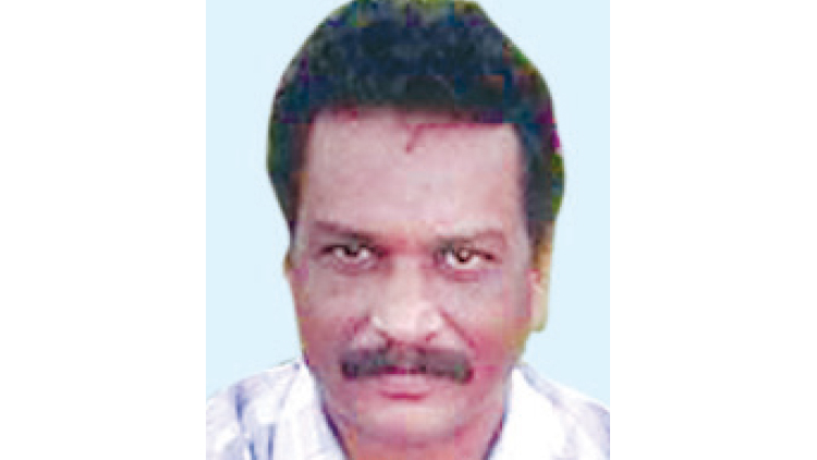 മക​െൻറ ഫുൾ എ പ്ലസിന്​ സമ്മാനവുമായെത്തിയ പിതാവ്​ വിമാനത്താവളത്തിൽ കുഴഞ്ഞുവീണു മരിച്ചു