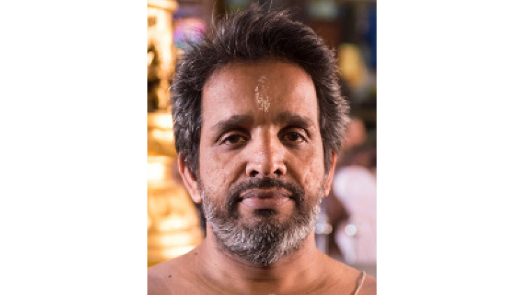 പഴയം സതീശൻ നമ്പൂതിരി ഗുരുവായൂർ താൽക്കാലിക മേൽശാന്തി