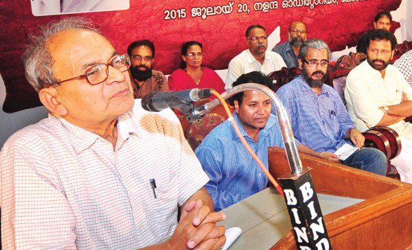 ജനാധിപത്യം അവസാനിക്കുന്നു: ആനന്ദ്