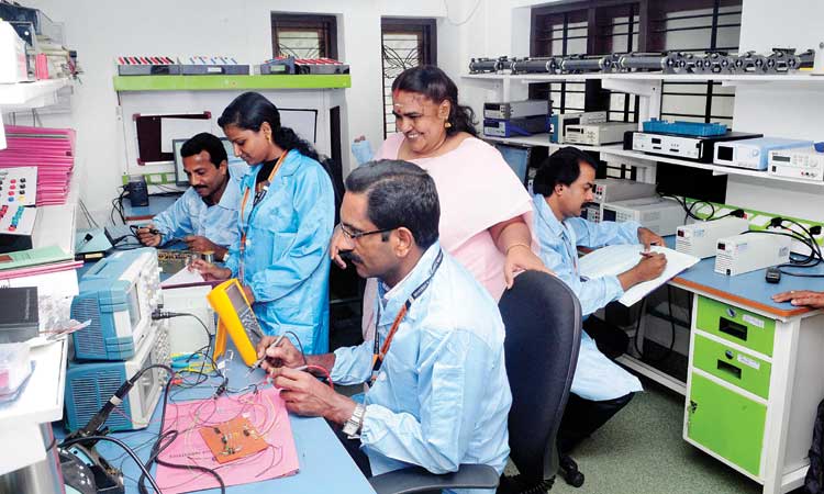 ശൂന്യാകാശം തൊടുന്ന ആത്​മവിശ്വാസം