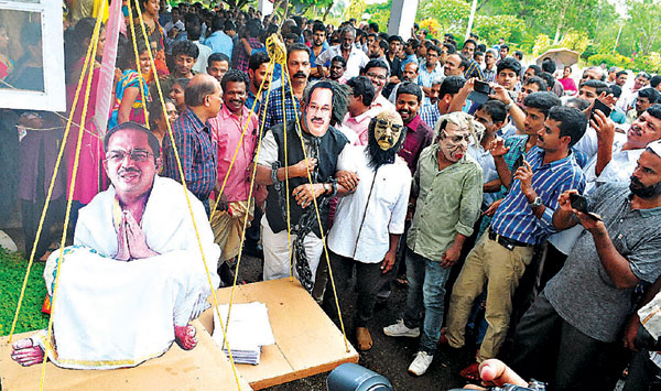 അവിസ്മരണീയ പടിയിറക്കം