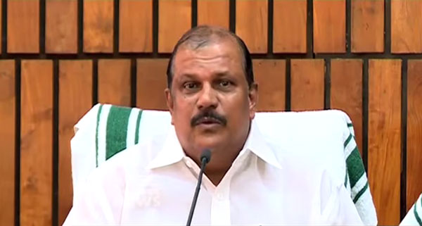 നടിയുടെ പേര്​ വെളിപ്പെടുത്തിയ കേസ്​ റദ്ദാക്കണമെന്ന്​ പി.സി. ജോർജ്​; കോടതിയുടെ രൂക്ഷവിമർശനം