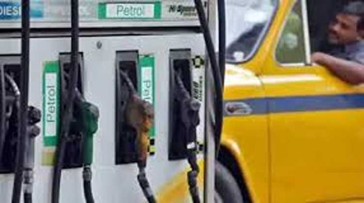 എണ്ണക്കമ്പനികൾ വീണ്ടും വിലവർധനവ്​ തുടങ്ങി; തീരുവ കുറക്കാതെ കേന്ദ്രം
