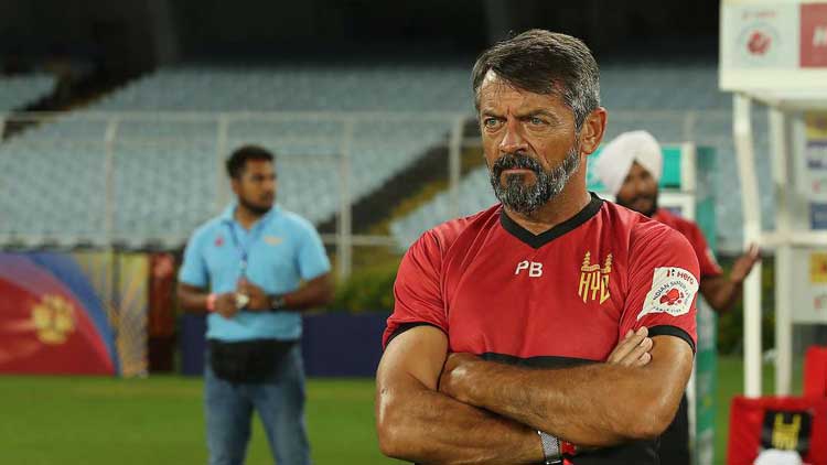 പ്രതിഫലമില്ല; ഹൈദരാബാദ്​ എഫ്​.സിക്കെതിരെ മുൻ കോച്ചും കളിക്കാരും