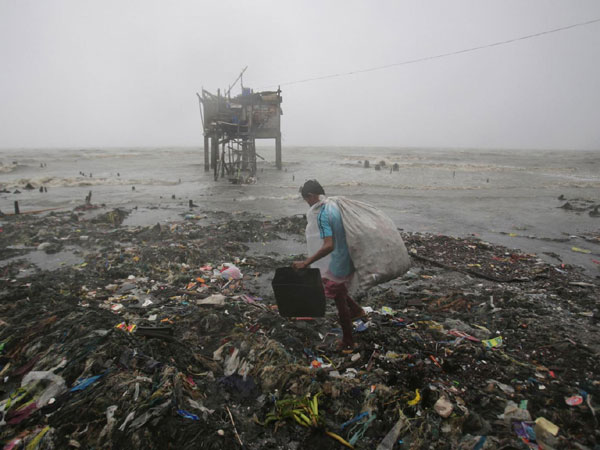 ഫിലിപ്പീന്‍സില്‍ ചുഴലിക്കാറ്റ്; ഒരാള്‍ മരിച്ചു