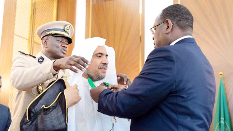 റാ​ബി​ത്വ ജ​ന​റ​ൽ സെ​ക്ര​ട്ട​റി​ക്ക്​ ​ െസ​ന​ഗാ​ൾ ഗ്രാ​ൻ​ഡ്​​ മെ​ഡ​ൽ