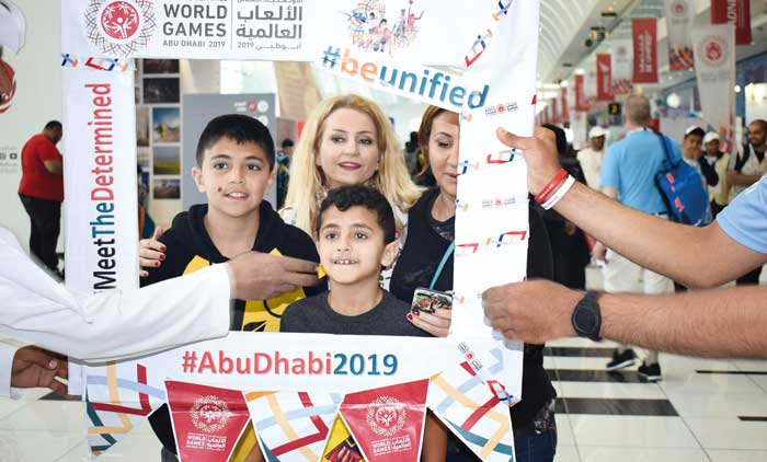 സെ​ൽ​ഫി ഒൗ​ട്ട്​; നൂ​ത​ന ഫോ​േ​ട്ടാ സം​വി​ധാ​നം നി​ര​വ​ധി