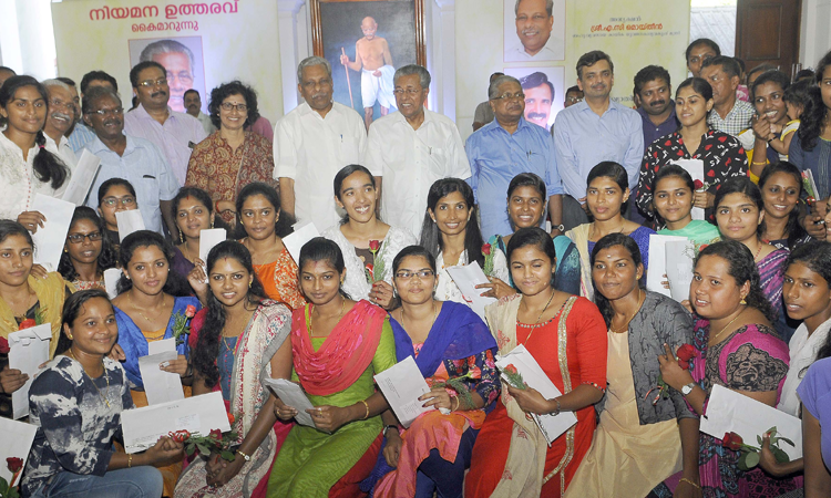 കായിക പ്രതിഭകൾ പിന്മുറക്കാരോട്​ വിവേചനം കാട്ടരുത്​ -മുഖ്യമന്ത്രി