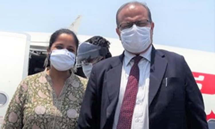 ഇന്ത്യൻ അംബാസഡർ പിയൂഷ്​ ശ്രീവാസ്​തവ ബഹ്​റൈനിലെത്തി