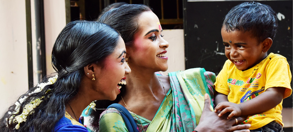 മാമ്പഴത്തീറ്റയില്‍ വിജയയും ഹബീബും ജേതാക്കള്‍