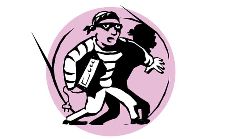 ലെ​ക്കി​ടി​യി​ൽ വ്യാ​പാ​ര  സ്ഥാ​പ​ന​ങ്ങ​ളി​ൽ മോ​ഷ​ണം