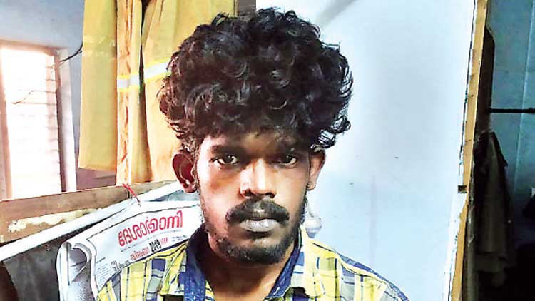 മി​ഠാ​യി ക​വ​റി​ൽ 12 കി​ലോ ക​ഞ്ചാ​വ്​;  യു​വാ​വ്​ പി​ടി​യി​ൽ