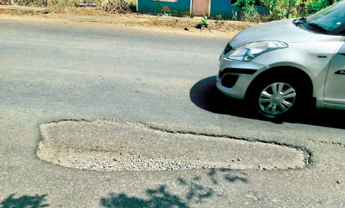 സം​സ്ഥാ​ന പാ​ത​യി​ൽ  അ​പ​ക​ട​മ​ര​ണം തു​ട​ർ​ക്ക​ഥ