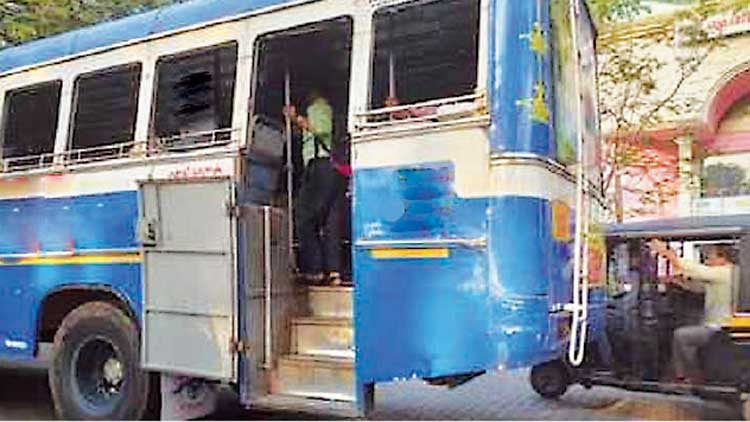 മരണത്തിലേക്ക്​ തുറക്കുന്ന വാ​തി​ലു​ക​ൾ