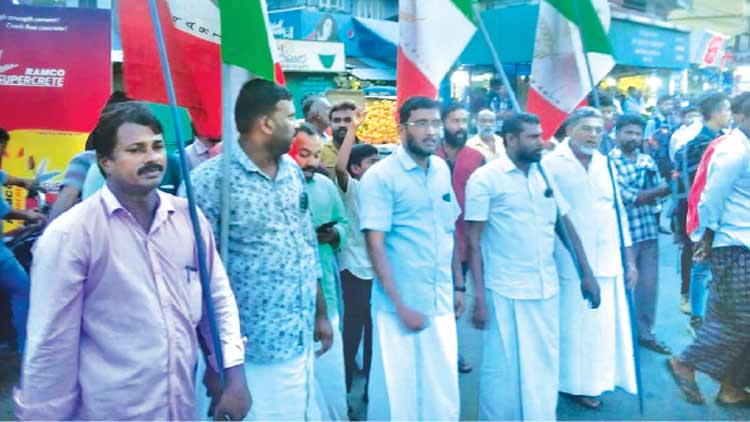 നിലക്കാതെ പ്രതിഷേധം