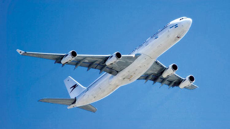 വിമാന ടിക്കറ്റ്​ പൊള്ളുന്നു; നാട്ടിലെ മഴ നനയാനാവില്ലെന്ന ആശങ്കയിൽ കുടുംബങ്ങൾ