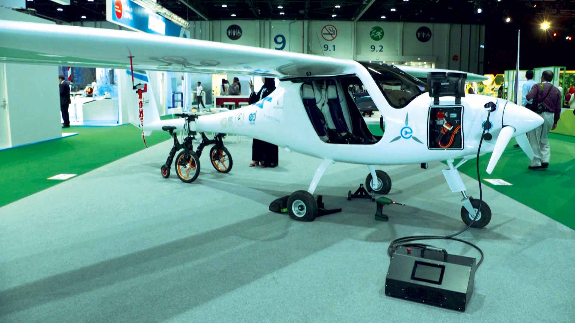 ഒ​ക്​​ടോ​ബ​ർ മു​ത​ൽ സ്വ​കാ​ര്യ  വ്യ​ക്​​തി​ക​ൾ​ക്ക്​ വൈ​ദ്യു​തി  വി​മാ​നം പ​റ​ത്താം