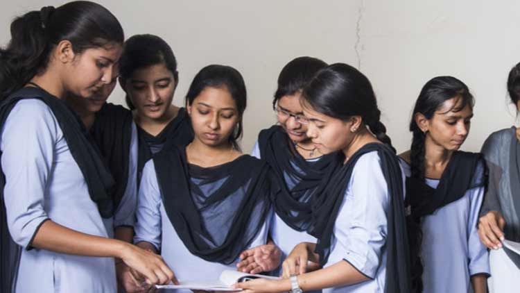 സമ്പൂർണ വിജയം നേടിയ സ്​കൂളുകളും എ പ്ലസുകാരും വർധിച്ചു