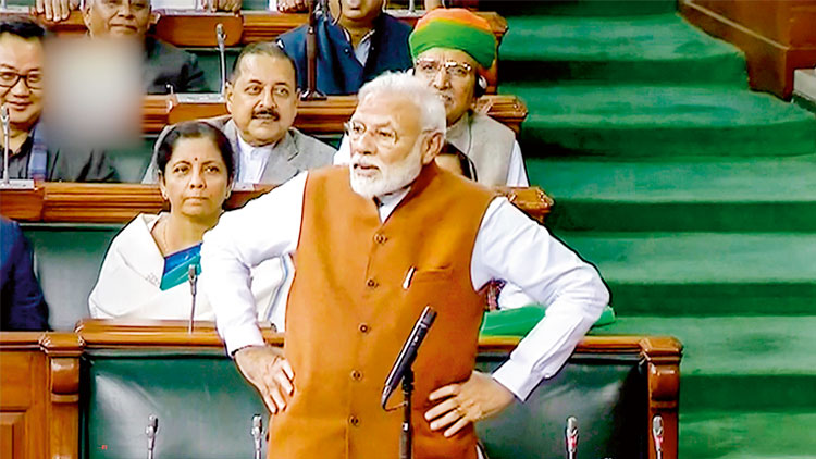 പൗ​​ര​​ത്വ പ്ര​ക്ഷോ​ഭം: പിണറായിയെ ആയുധമാക്കി മോദി