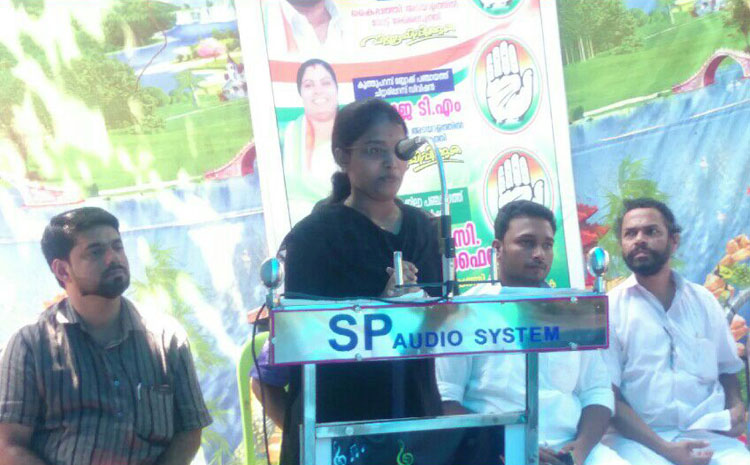 യു.ഡി.എഫ് സ്ഥാനാര്‍ഥിക്ക് വോട്ടഭ്യര്‍ഥിച്ച് അസ്ന