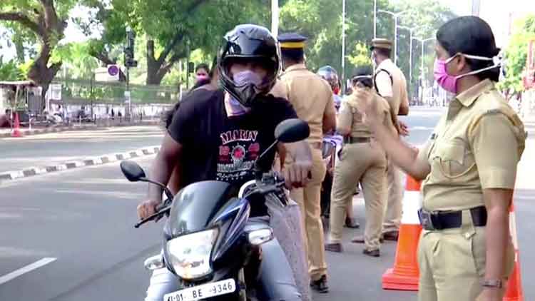 ലോക്ഡൗണ്‍ ലംഘനത്തിന് ഇന്ന് 664 കേസുകൾ; 749 അറസ്റ്റ്