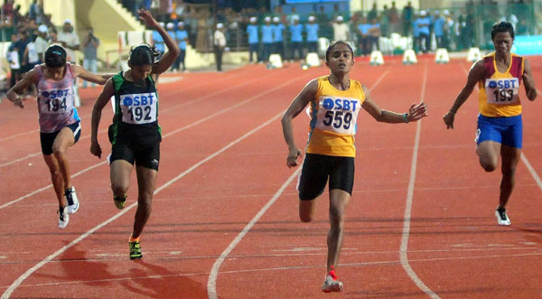 പൊലീസ് അത് ലറ്റിക് മീറ്റ്: സി.ആര്‍.പി.എഫ് മുന്നേറ്റം തുടരുന്നു