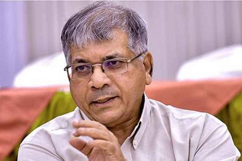 പത്ത്​ എൻ.സി.പി എം.എൽ.എമാർ പാർട്ടി വിടും  –പ്രകാശ്​ അംബേദ്​​കർ