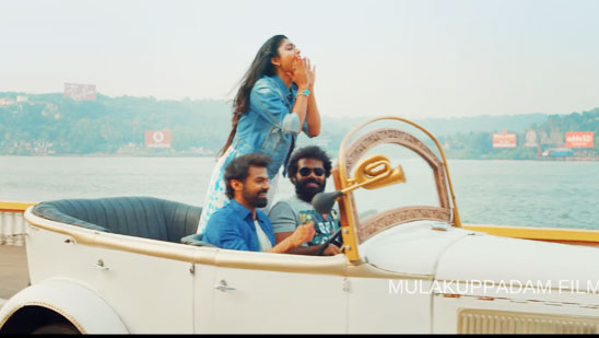 Aaraaro Ardhramayi Irupathiyonnaam Noottaandu