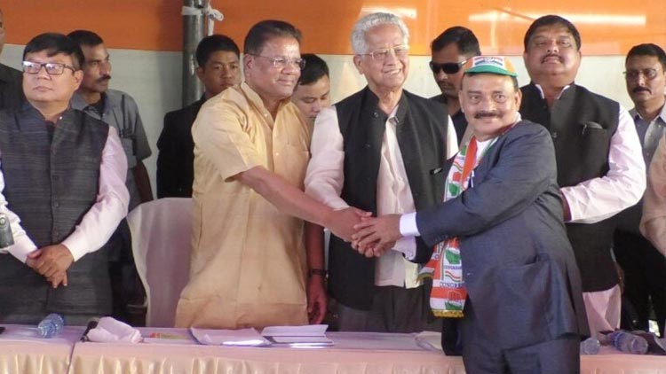 prasad-sharma-joins-congress.jpg