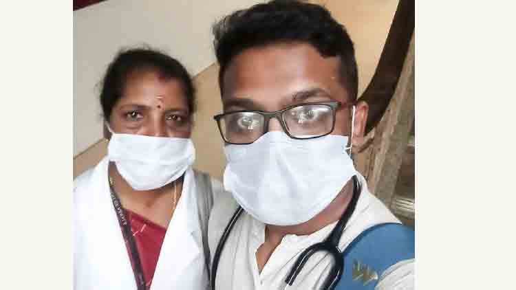 മകൻ ഡോക്ടറായ ആശുപത്രിയിൽ അമ്മ നഴ്​സിങ്​ ഓഫിസർ