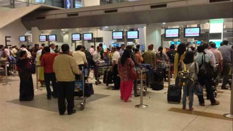 പ്രവാസികൾക്കായി കോവിഡ്​ ഹെൽപ്പ്​ ഡെസ്​ക്കുകൾ