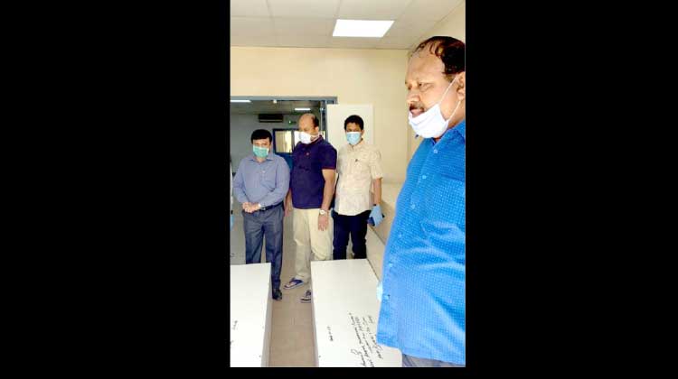 ഇന്ത്യ അനുമതി നിഷേധിച്ചു: പ്രവാസികളുടെ മൃതദേഹങ്ങൾ യു.എ.ഇയിൽ കുടുങ്ങി ഇന്ത്യ അനുമതി നിഷേധിച്ചു: പ്രവാസികളുടെ മൃതദേഹങ്ങൾ യു.എ.ഇയിൽ കുടുങ്ങി