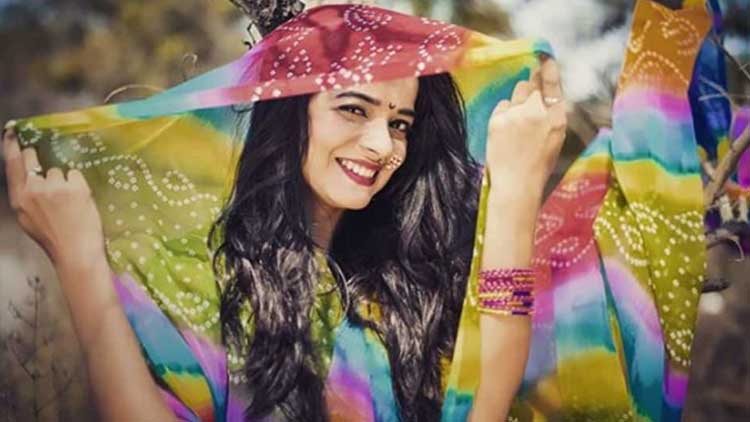 ടെലിവിഷൻ താരം പ്രേക്ഷ ​മെഹ്ത ആത്മഹത്യ ​െചയ്​ത നിലയിൽ 