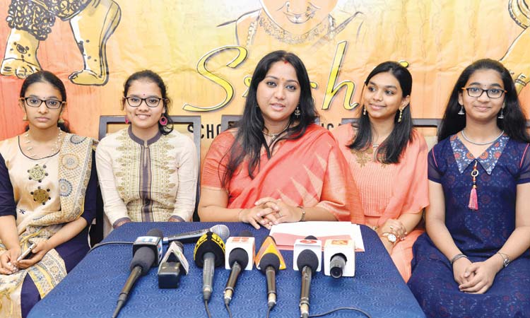 യൂ​ട്യൂ​ബി​ൽ സൗ​ജ​ന്യ ഭ​ര​ത​നാ​ട്യ  കോ​ഴ്​​സു​മാ​യി സൃ​ഷ്​​ടി