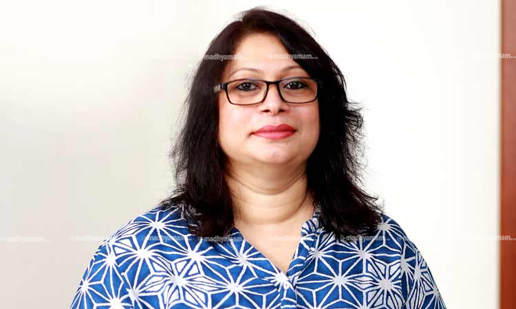 priya-manoj priya-manoj