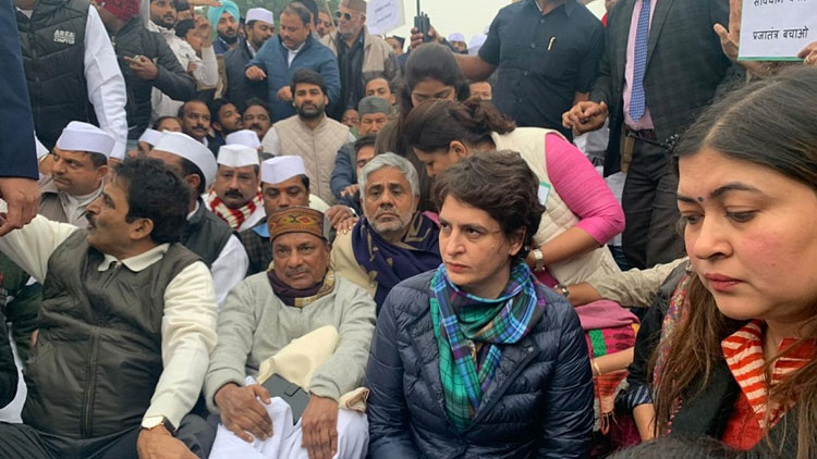 പൗരത്വ ഭേദഗതിക്കെതിരെ രാജ്യമെമ്പാടും ക​ലാ​ല​യ​ങ്ങ​ളി​ൽ പ്രക്ഷോഭം