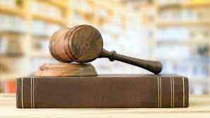 ര​ഹ​സ്യ​രേ​ഖ​ക​ൾ പ​ര​സ്യ​മാ​ക്കു​ന്ന​ത്​  ത​ട​വു​ശി​ക്ഷ  ല​ഭി​ക്കാ​വു​ന്ന കു​റ്റം