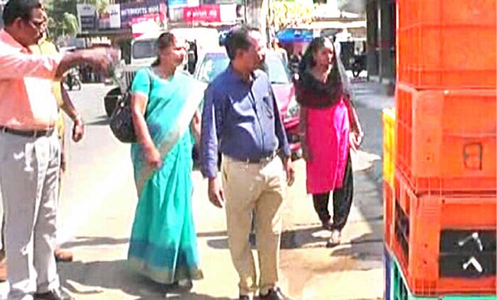 ഇട്ടിയപ്പാറയിലെ അനധികൃത കച്ചവടങ്ങൾ ഒഴിപ്പിച്ചു