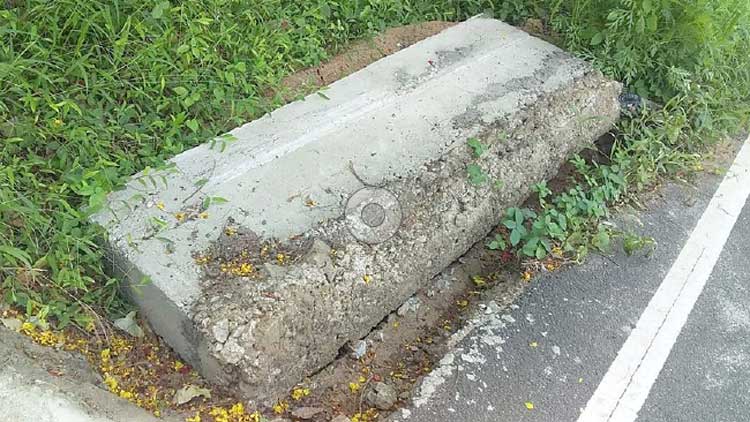 റോഡ് പണി തീരുംമു​െമ്പ കലുങ്കി​െൻറ സംരക്ഷണഭിത്തി തകർന്നു