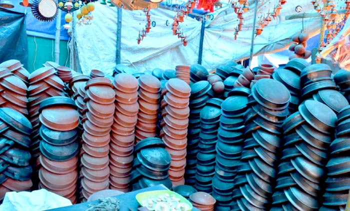 ഒാമല്ലൂർ വയൽവാണിഭത്തിന്​  തുടക്കം