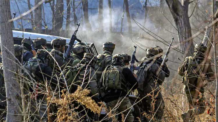 24 മണിക്കൂറിനിടെ പുൽവാമയിൽ വീണ്ടും ആക്രമണം; പൊലീസുകാരൻ കൊല്ലപ്പെട്ടു