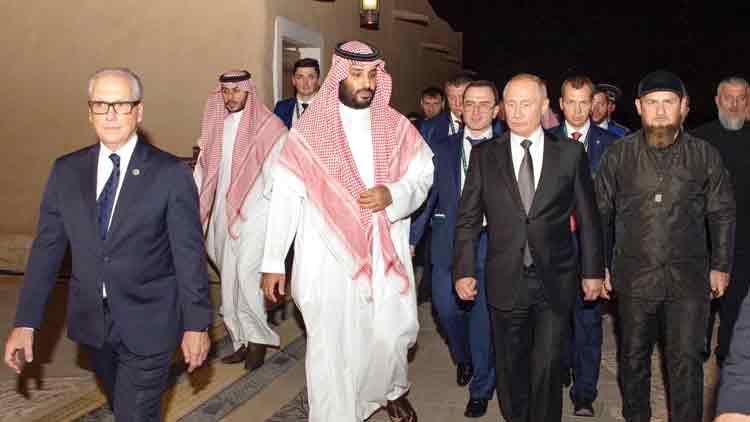 സൗ​ദി–റ​ഷ്യ: ഊ​ർ​ജ മേ​ഖ​ല​യി​ല​ട​ക്കം  ശ​ത​കോ​ടി ഡോ​ളറിൻെറ ക​രാ​ർ ഒപ്പിട്ടു