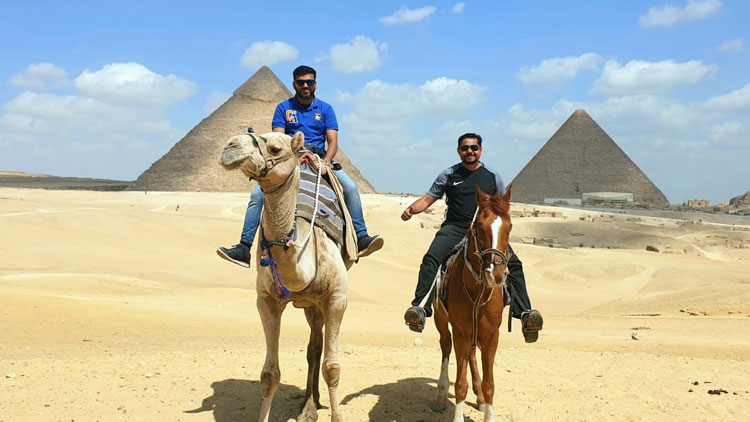 മ​മ്മി​ക​ൾ​ക്കു​ള്ളി​ൽ ഫ​റോ​വ​യു​റ​ങ്ങു​ന്നു