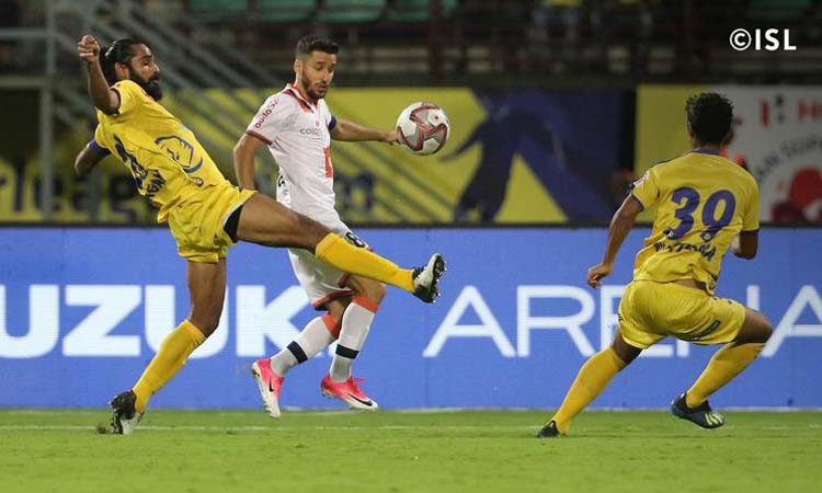 കൊച്ചിയിൽ ബ്ലാസ്റ്റേഴ്സിനെ നാണംകെടുത്തി ഗോവ (3-1)