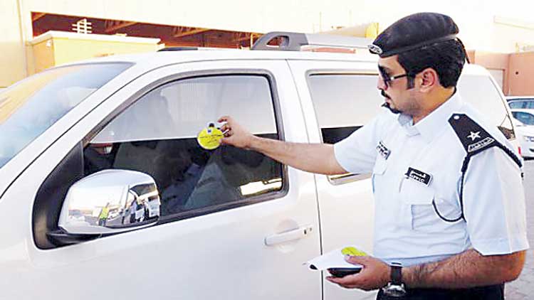 സാ​ധാ​ര​ണ കാ​റു​ക​ളി​ലും  പൊ​ലീ​സെ​ത്തും; പി​ടി​വീ​ഴും