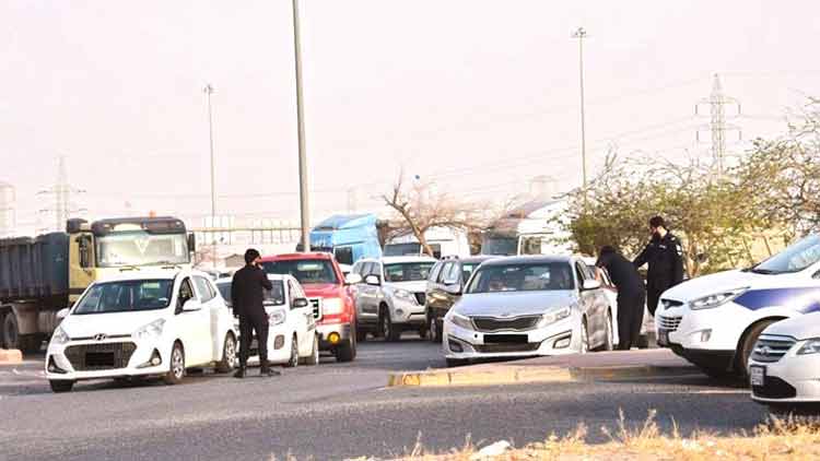 കുവൈത്തിൽ സു​ര​ക്ഷ പ​രി​ശോ​ധ​ന തു​ട​രു​ന്നു; 642 പേ​ർ പി​ടി​യി​ൽ