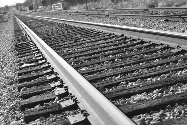 അസമില്‍ റയില്‍വേ അട്ടിമറിക്കുള്ള ശ്രമം തകര്‍ത്തു; ഭീകരനെ വധിച്ചു